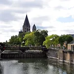 Ibis Styles Centre Gare Hotel 3*