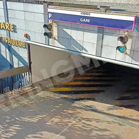 Ibis Styles Centre Gare Hotel 3*