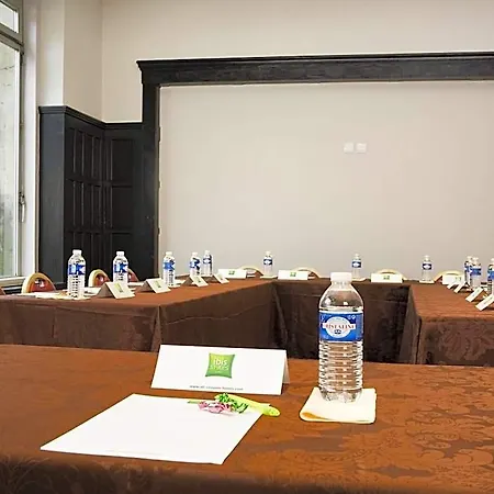 Ibis Styles Centre Gare Hotel 3*