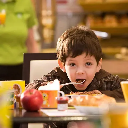 Ibis Styles Centre Gare Мец