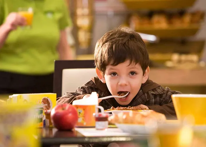 Ibis Styles Centre Gare Мец